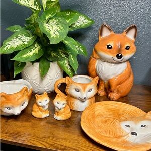 Better Homes and Gardens Heritage Earthenware Fox Dish Lot of Collectibles